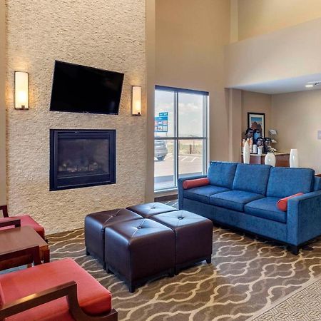 Comfort Inn & Suites Edgewood Exterior foto